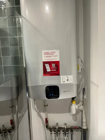 Cumulus extra plat 80 litres posé et raccordé par ADEPT PLOMBERIE